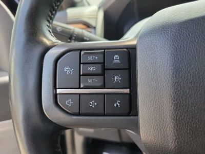 2023 Ford F-150 Lightning — photo 20 view