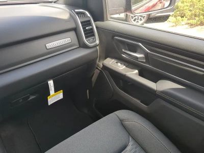2026 Ram 1500 — photo 18 view