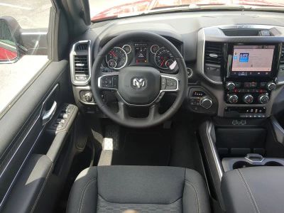 2026 Ram 1500 — photo 17 view