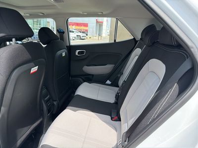 2026 Hyundai Venue - Photo 12