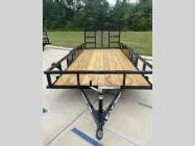 2025 Top Hat Trailers 14X77 LDX — front three-quarter view