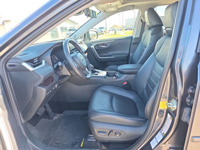 2021 Toyota RAV4 - Photo 14