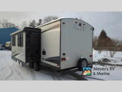 2018 CrossRoads RV Sunset Trail Super Lite - Photo 4