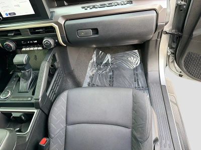 2024 Toyota Tacoma 2WD — photo 16 view