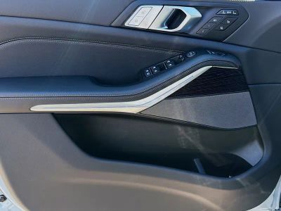 2026 BMW X7 — photo 23 view