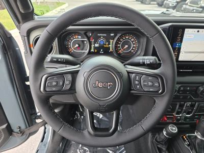 2026 Jeep Gladiator — photo 16 view