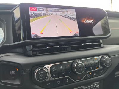 2026 Jeep Gladiator — photo 20 view