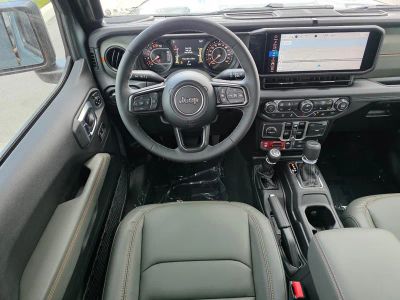 2026 Jeep Gladiator — photo 10 view