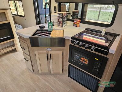 2026 Forest River RV Cherokee Grey Wolf - Photo 15