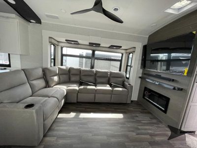 2025 Jayco North Point - Photo 8