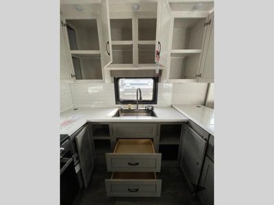 2025 Jayco North Point - Photo 18