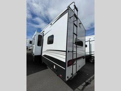 2025 Jayco North Point - Photo 5
