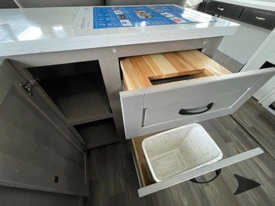 2025 Jayco North Point - Photo 17