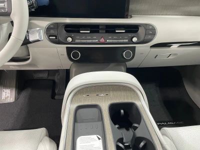 2026 Hyundai Palisade Hybrid — photo 13 view
