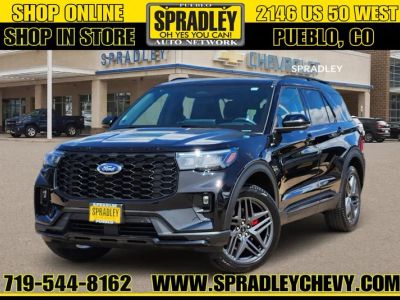 2025 Ford Explorer ST-Line in Black — front three-quarter view