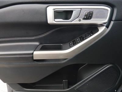 2023 Ford Explorer — photo 20 view