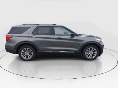 2023 Ford Explorer — photo 8 view