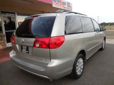 2007 Toyota Sienna — rear three-quarter view