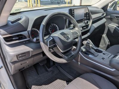 2022 Toyota Highlander - Photo 25