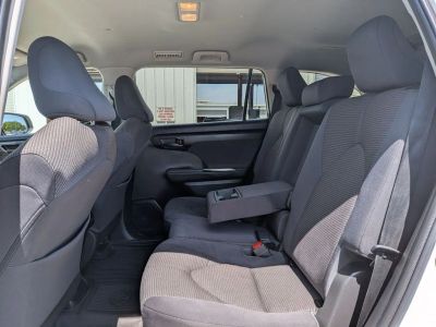2022 Toyota Highlander - Photo 27