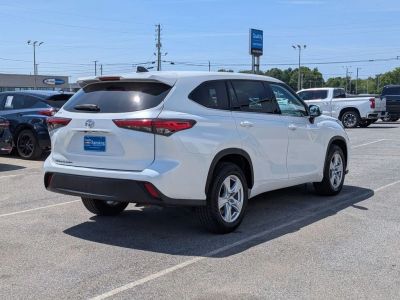 2022 Toyota Highlander - Photo 5