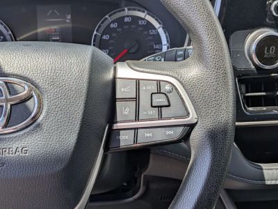2022 Toyota Highlander - Photo 16