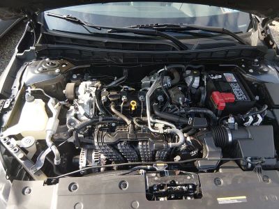 2024 Nissan Altima — photo 9 view