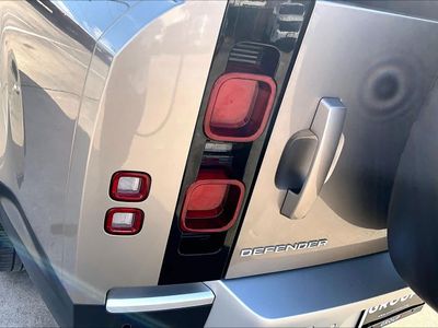 2023 Land Rover Defender - Photo 21