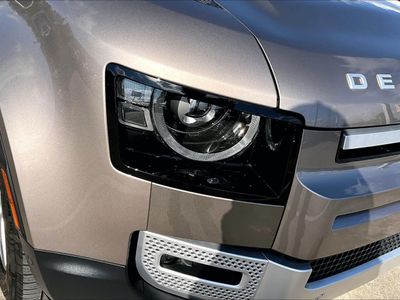 2023 Land Rover Defender - Photo 31
