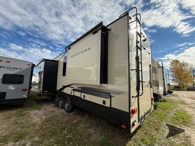 2018 Keystone RV Montana High Country - Photo 3