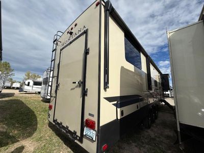2018 Keystone RV Montana High Country - Photo 4