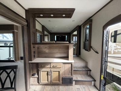 2018 Keystone RV Montana High Country - Photo 15