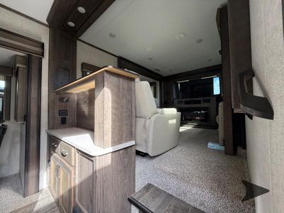 2018 Keystone RV Montana High Country - Photo 14