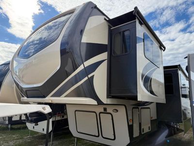 2018 Keystone RV Montana High Country - Photo 5