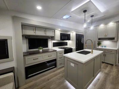 2026 Brinkley Model Z - Photo 9