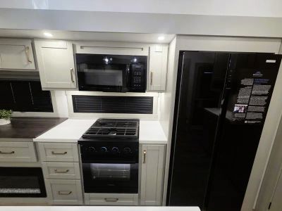 2026 Brinkley Model Z - Photo 11