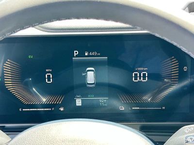 2026 Kia Carnival Hybrid — photo 12 view