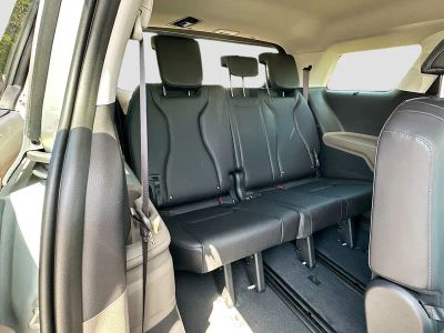 2026 Kia Carnival Hybrid — photo 27 view