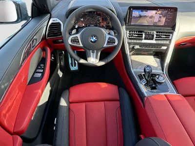 2026 BMW 8 Series — photo 17 view