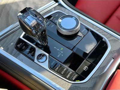2026 BMW 8 Series — photo 14 view