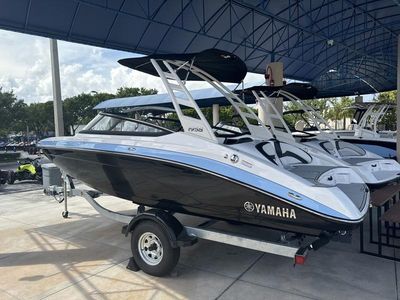 2025 Yamaha Boats 195S - Photo 5