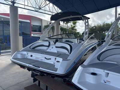 2025 Yamaha Boats 195S - Photo 6