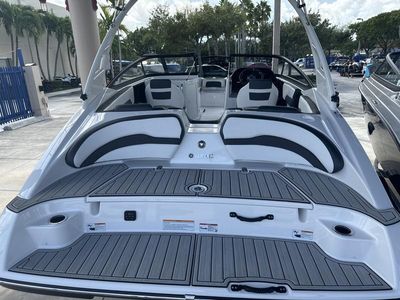 2025 Yamaha Boats 195S - Photo 9