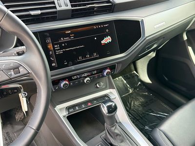 2025 Audi Q3 - Photo 28