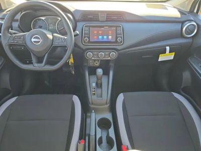 2025 Nissan Versa — photo 14 view
