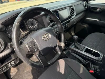 2017 Toyota Tacoma - Photo 14