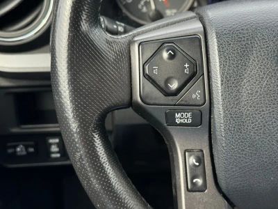 2017 Toyota Tacoma - Photo 23