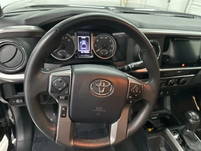 2017 Toyota Tacoma - Photo 10