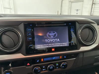 2017 Toyota Tacoma - Photo 13