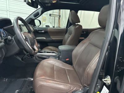 2017 Toyota Tacoma - Photo 20